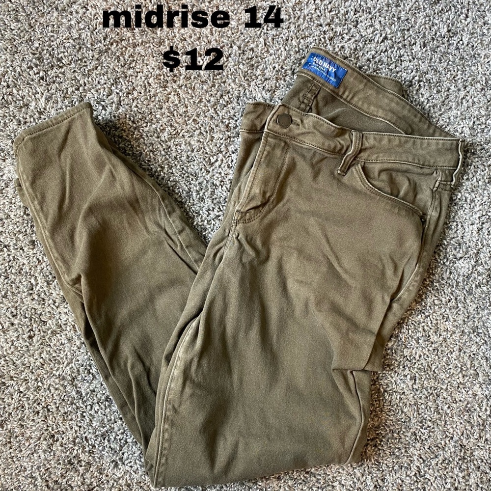 Womens jeans/Khakis